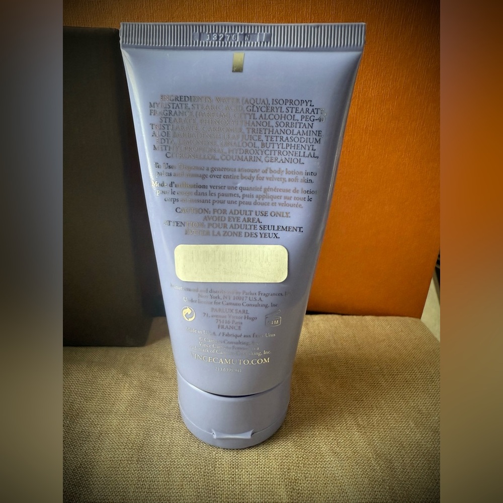Vince Camuto Femme Body Lotion - Lavender - Picture 2 of 2